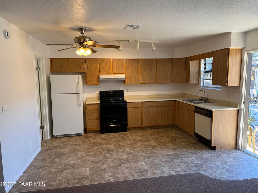 Photo of 1283 N Tapadero Drive, Prescott Valley, AZ 86327 (MLS # 1078349)