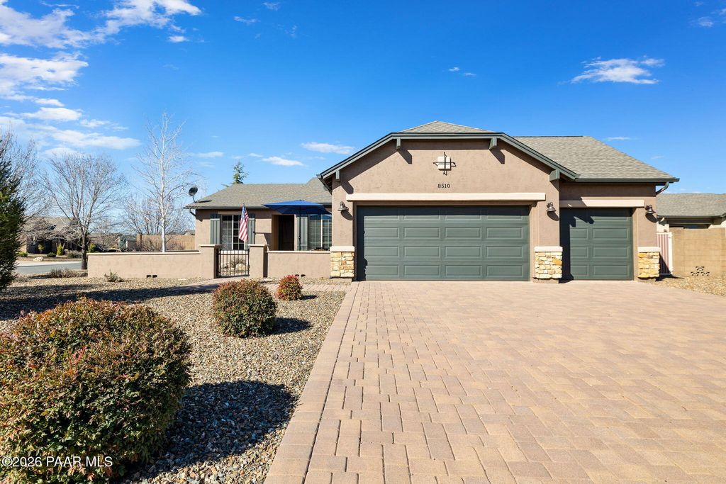 Photo of 8510 N Pepperbox Road, Prescott Valley, AZ 86315 (MLS # 1080005)
