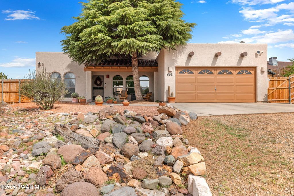 Photo of 5491 N Roadrunner Drive, Prescott Valley, AZ 86314 (MLS # 1080761)