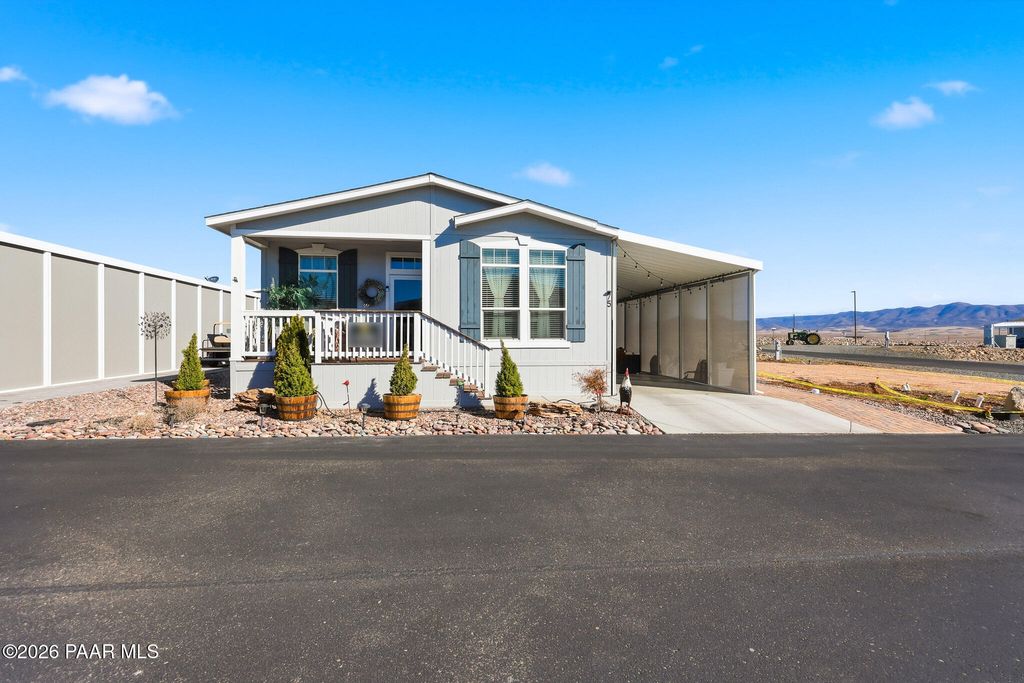Photo of 11350 E Sarah Jane Lane #75, Dewey-Humboldt, AZ 86327 (MLS # 1080548)