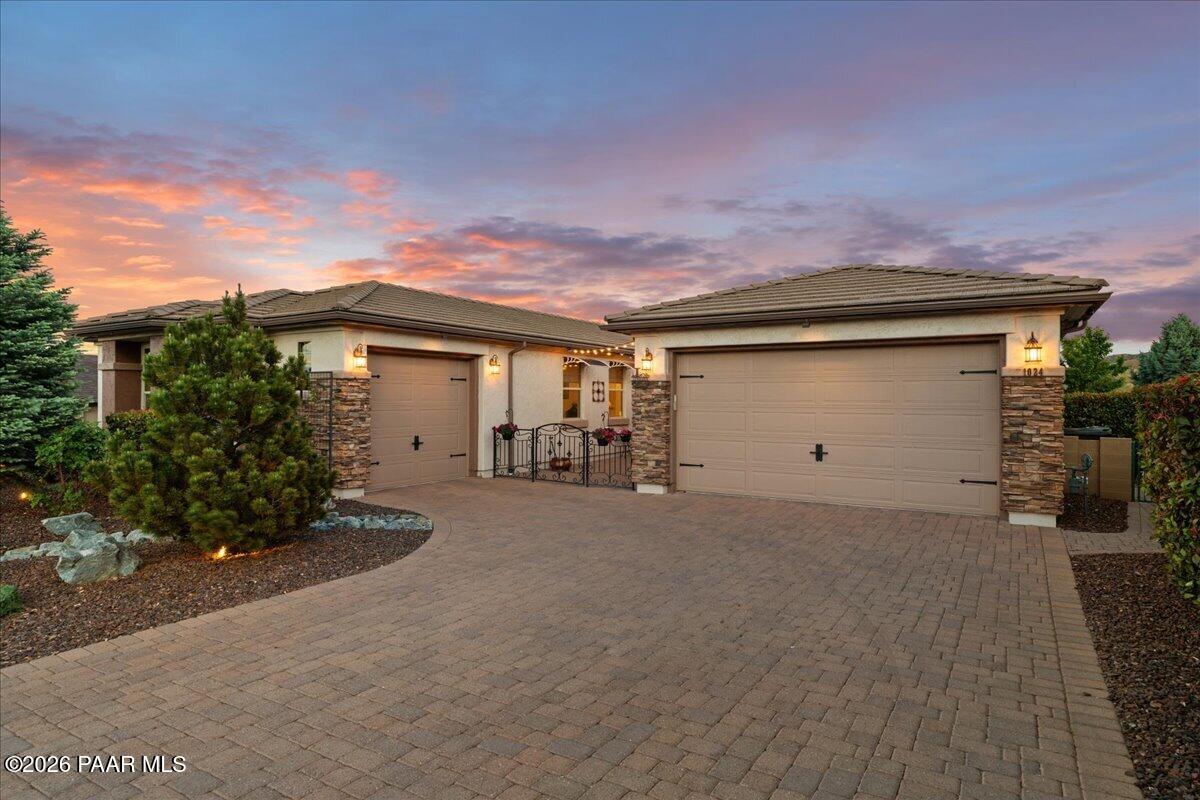 1024 N Wide Open Trail