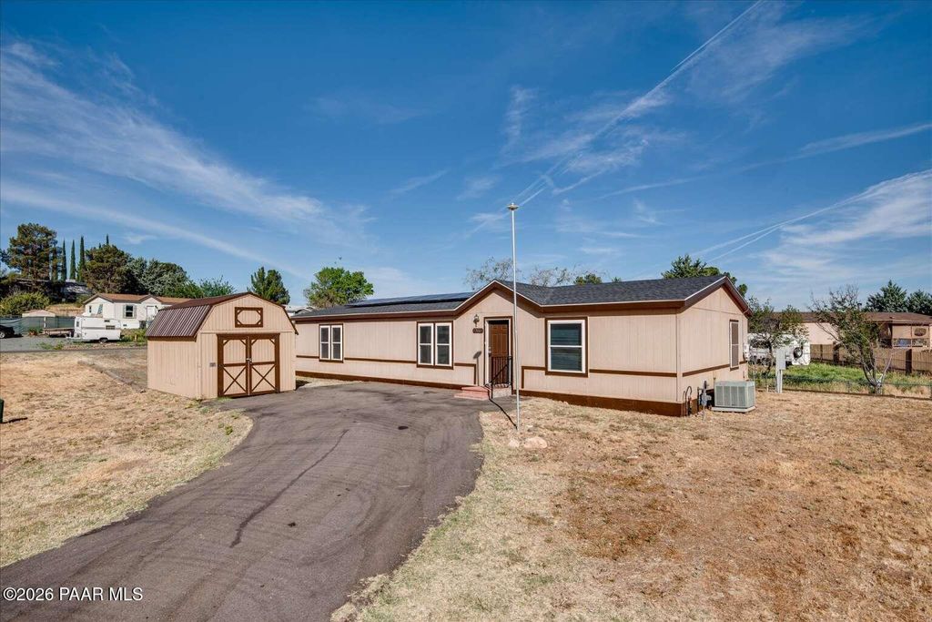 Photo of 13861 S Spring Lane, Mayer, AZ 86333 (MLS # 1081073)