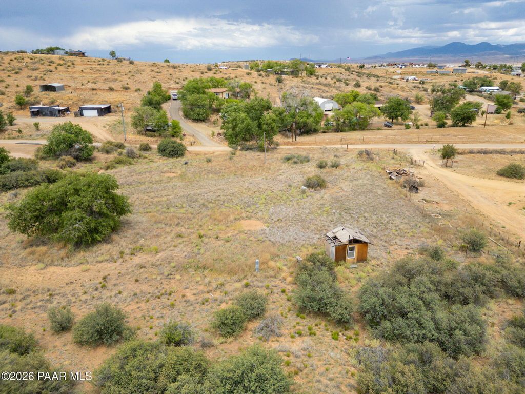 Photo of 10665 E Janet Way, Dewey-Humboldt, AZ 86327 (MLS # 1082482)