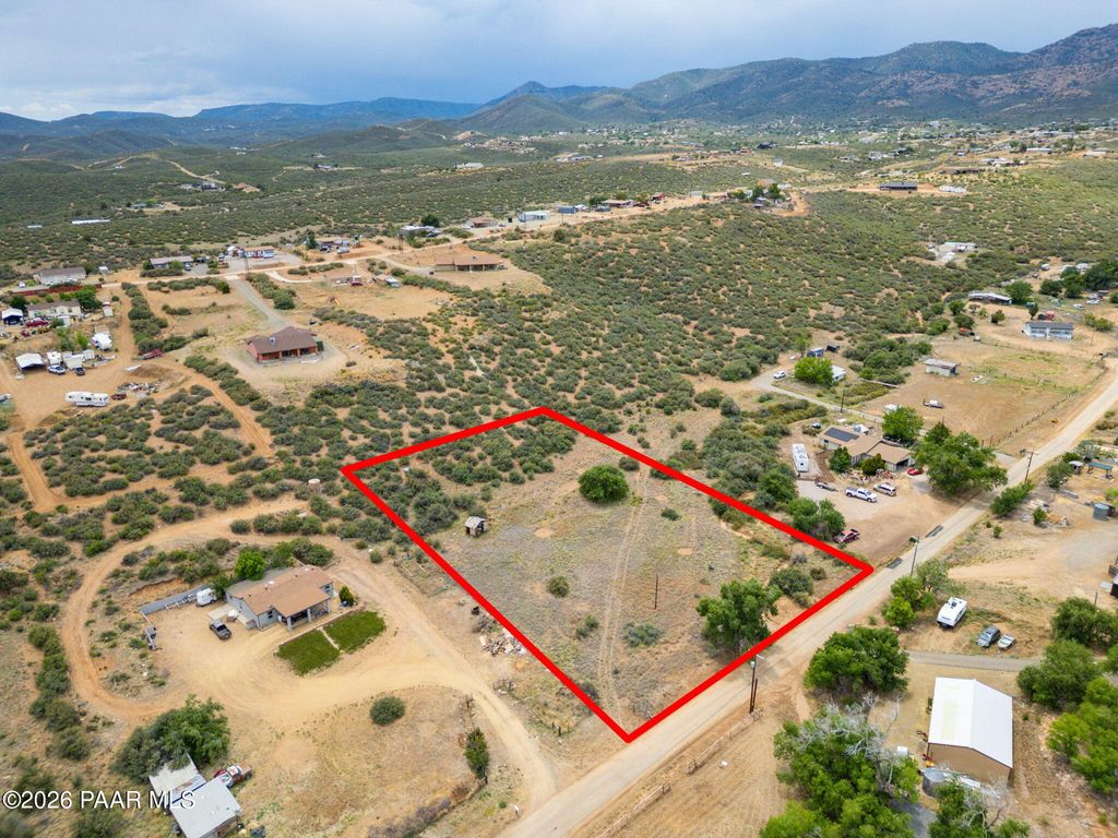 Photo of 10665 E Janet Way, Dewey-Humboldt, AZ 86327 (MLS # 1082482)