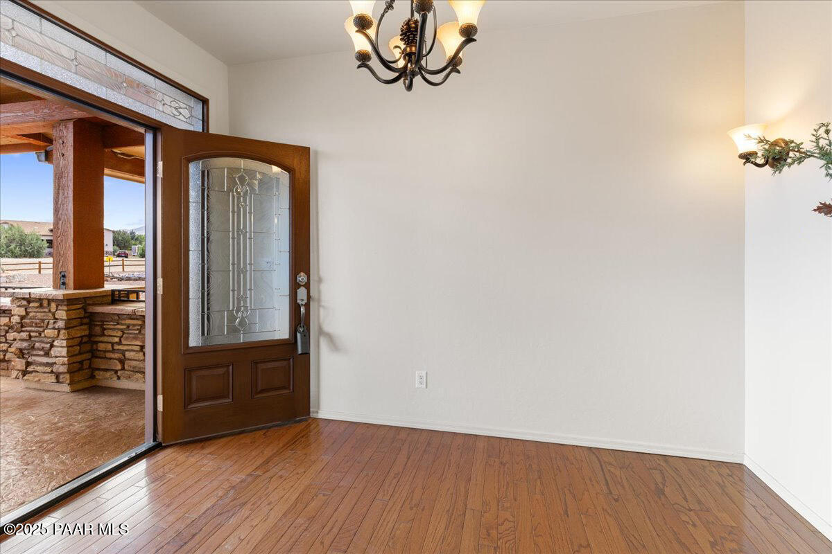 5540 W Deer Spring Place