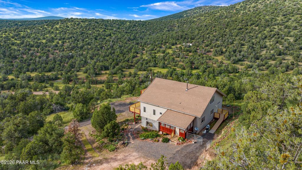 Photo of 32957 W Bucks Road, Seligman, AZ 86337 (MLS # 1080639)