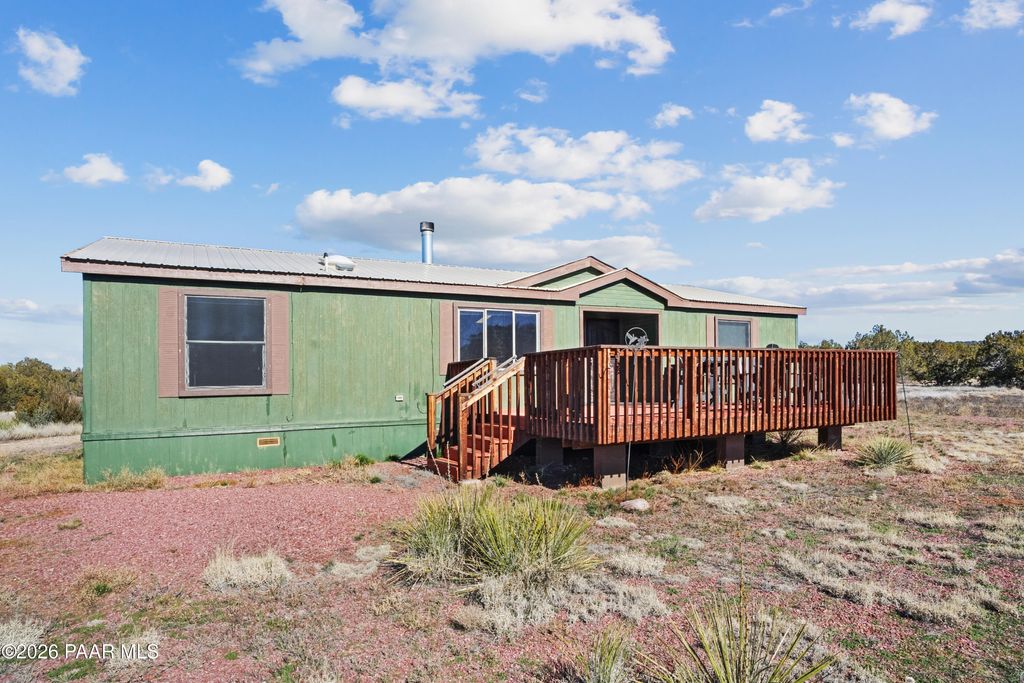 Photo of 38236 W Howling Coyote Road, Seligman, AZ 86337 (MLS # 1079176)