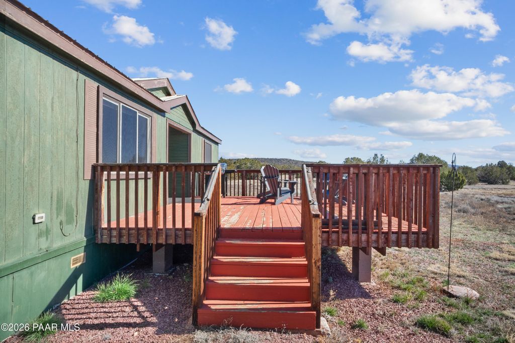 Photo of 38236 W Howling Coyote Road, Seligman, AZ 86337 (MLS # 1079176)