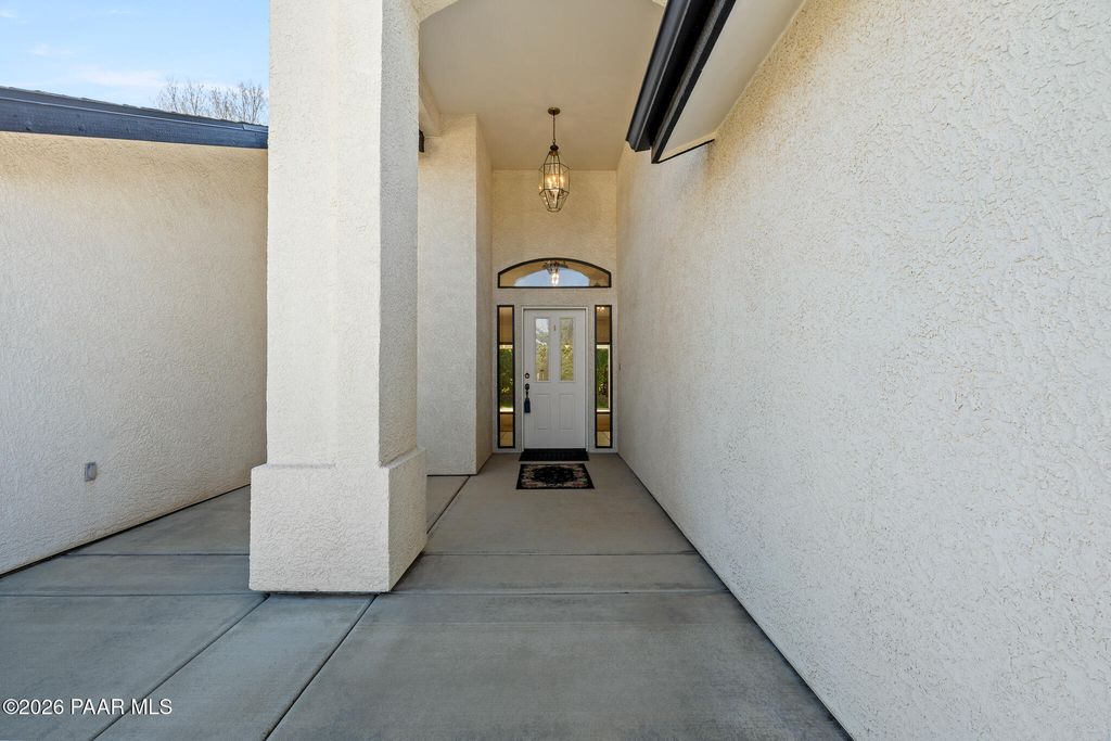 Photo of 7801 E Paseo Hermoso, Prescott Valley, AZ 86314 (MLS # 1080366)