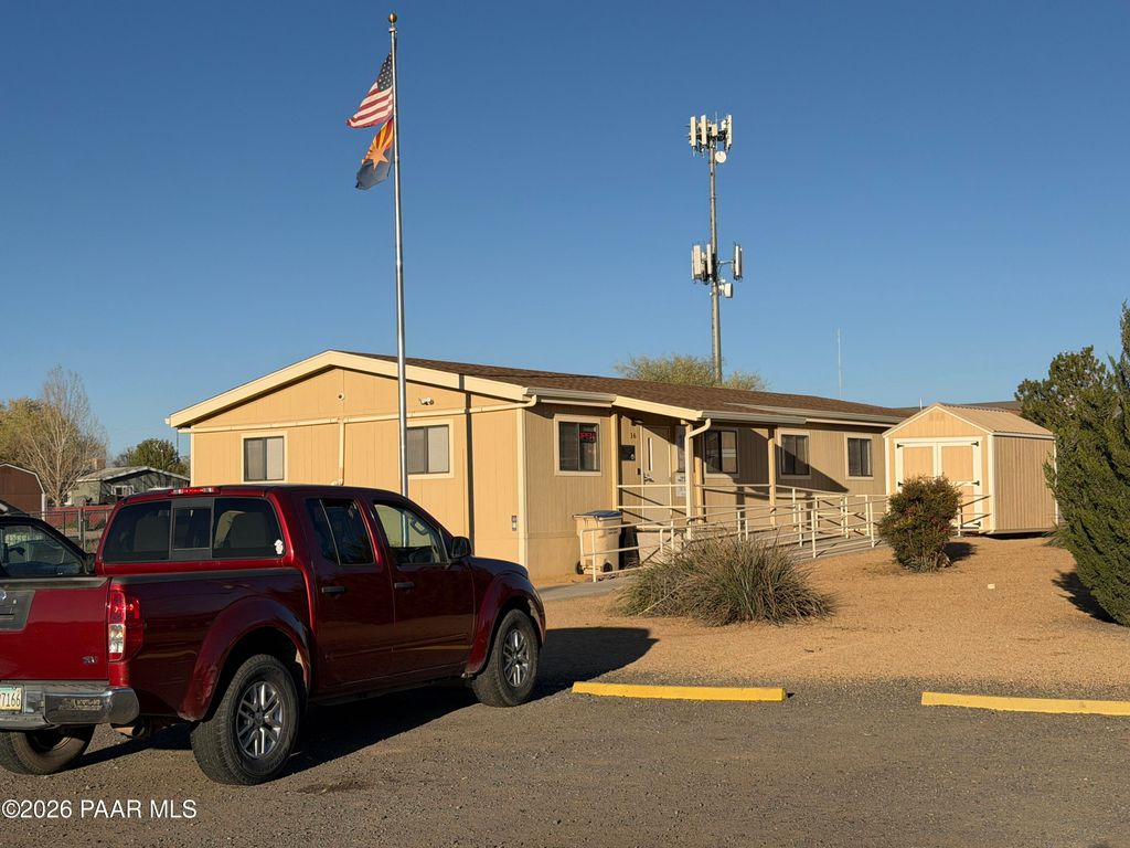 Photo of 3889 W Onyx Road, Paulden, AZ 86334 (MLS # 1080555)