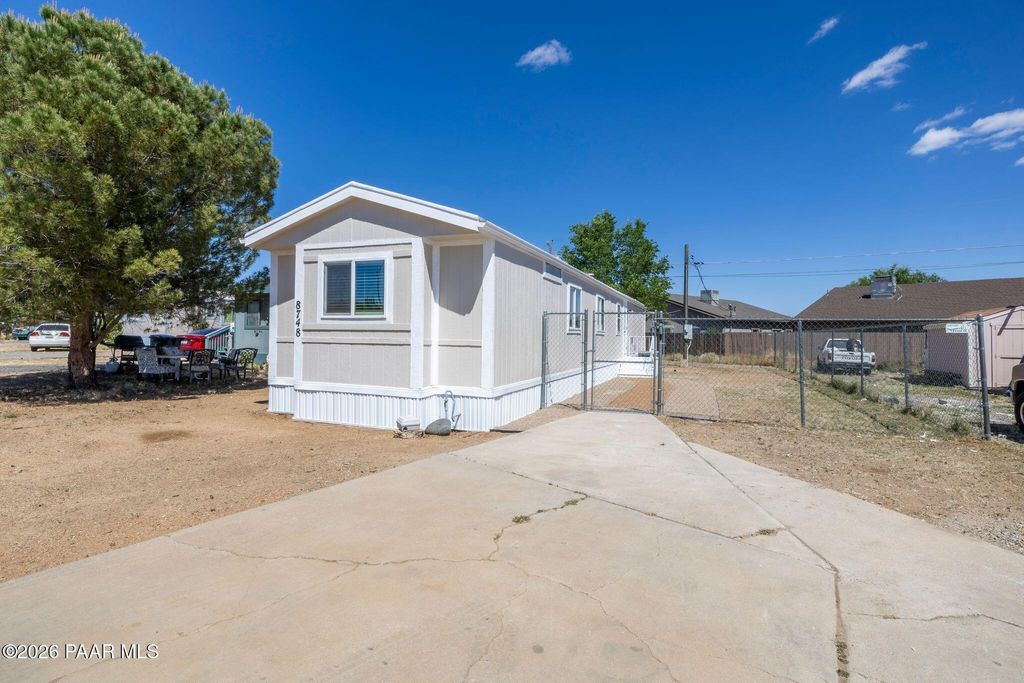 Photo of 8748 E Tracy Drive, Prescott Valley, AZ 86314 (MLS # 1082046)