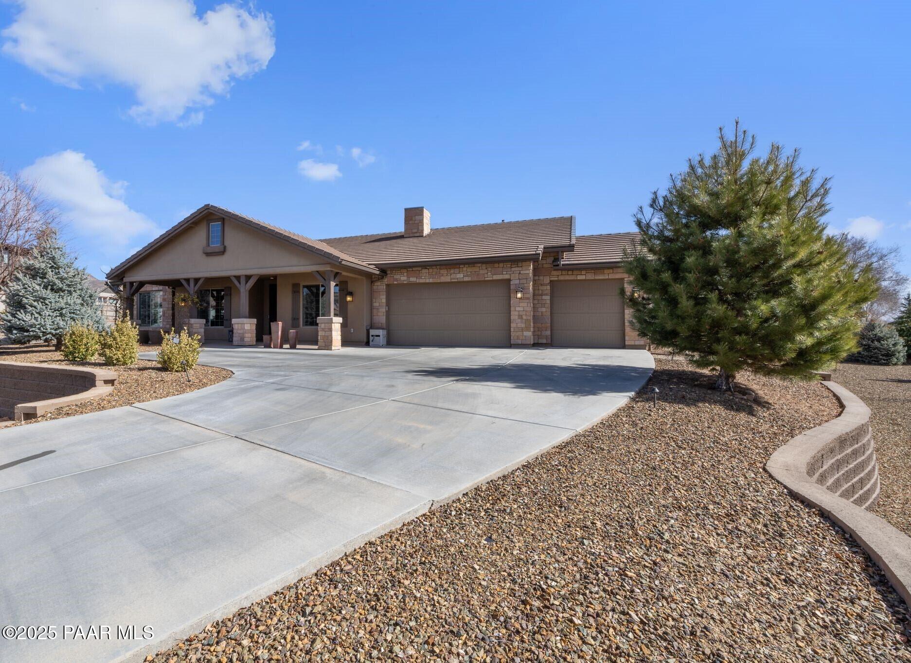 3425 Clearwater Drive