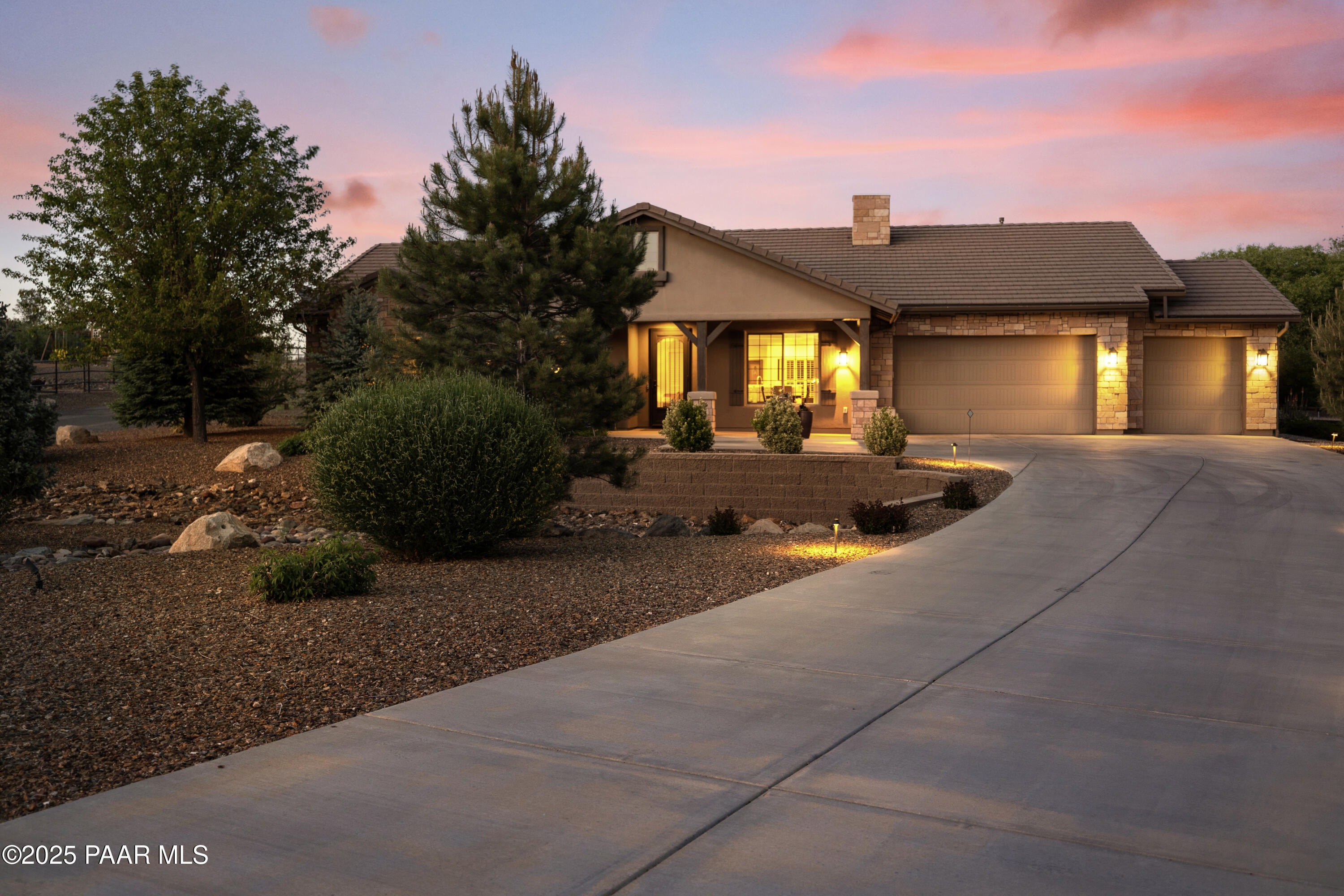 3425 Clearwater Drive