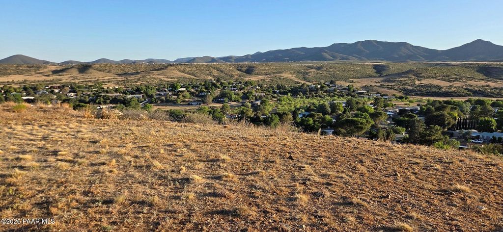 Photo of 1418 N Fiesta Lane, Dewey-Humboldt, AZ 86327 (MLS # 1082310)