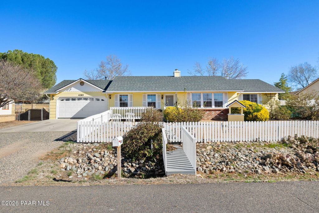 Photo of 4285 N Verde Vista Drive, Prescott Valley, AZ 86314 (MLS # 1079978)