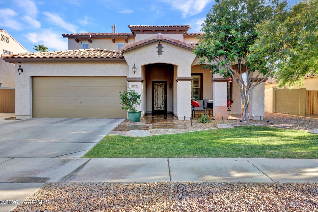Photo of 1273 E Apricot Lane, Gilbert, AZ 85298 (MLS # 1081507)
