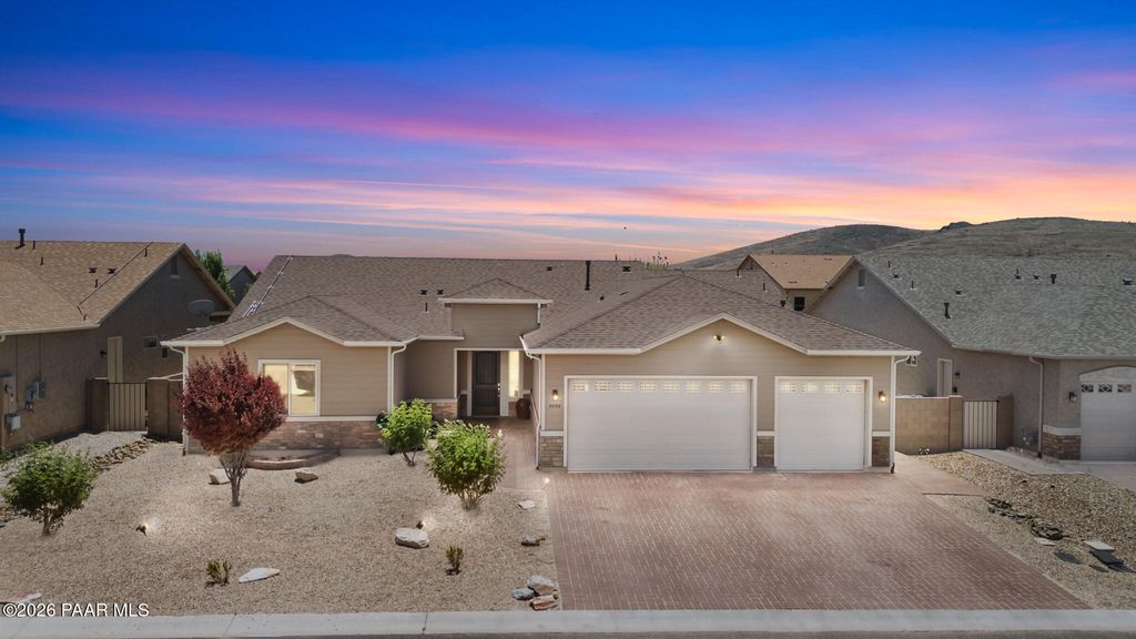 Photo of 5298 N Elliot Avenue, Prescott Valley, AZ 86314 (MLS # 1082128)