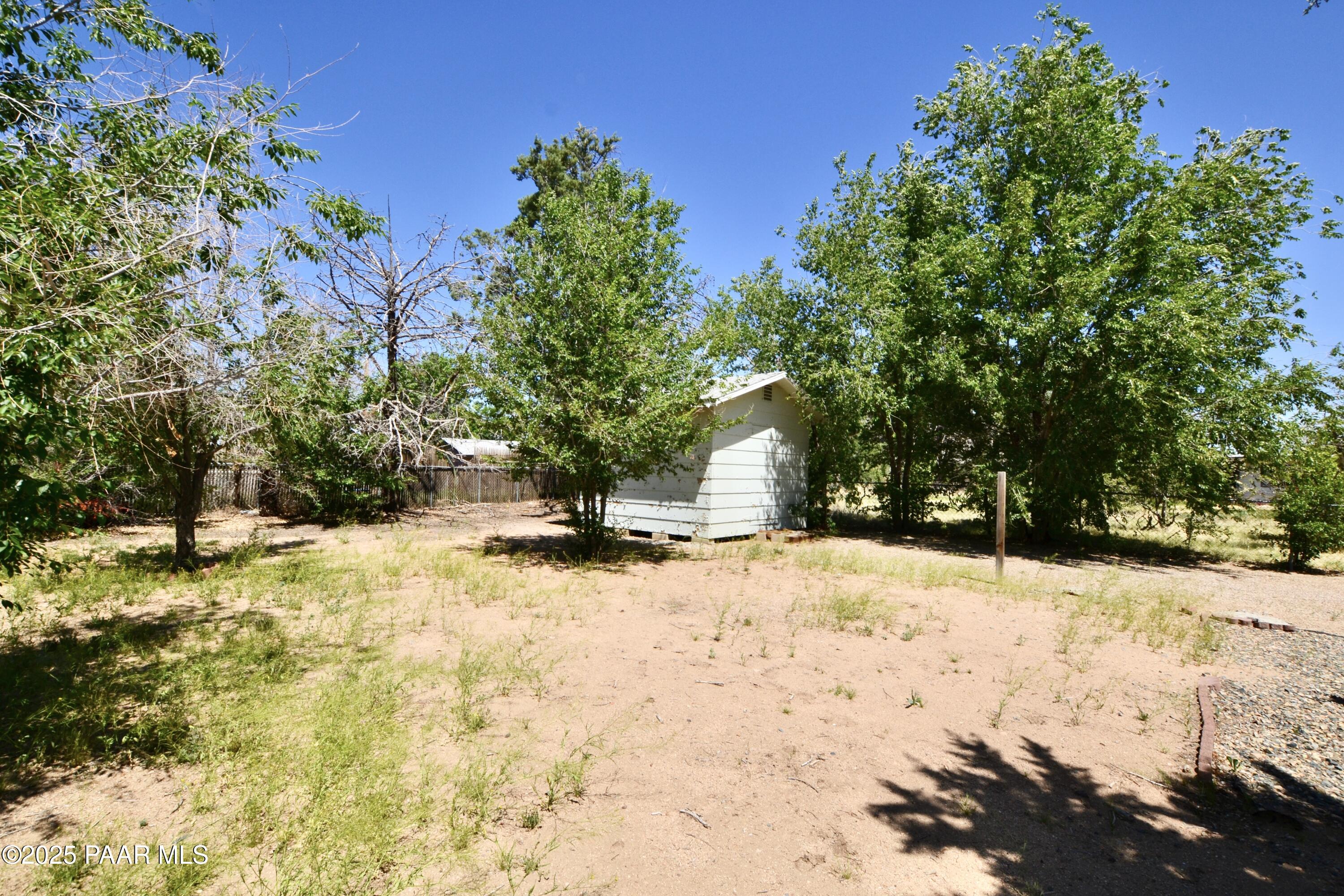 856 E Damion Loop