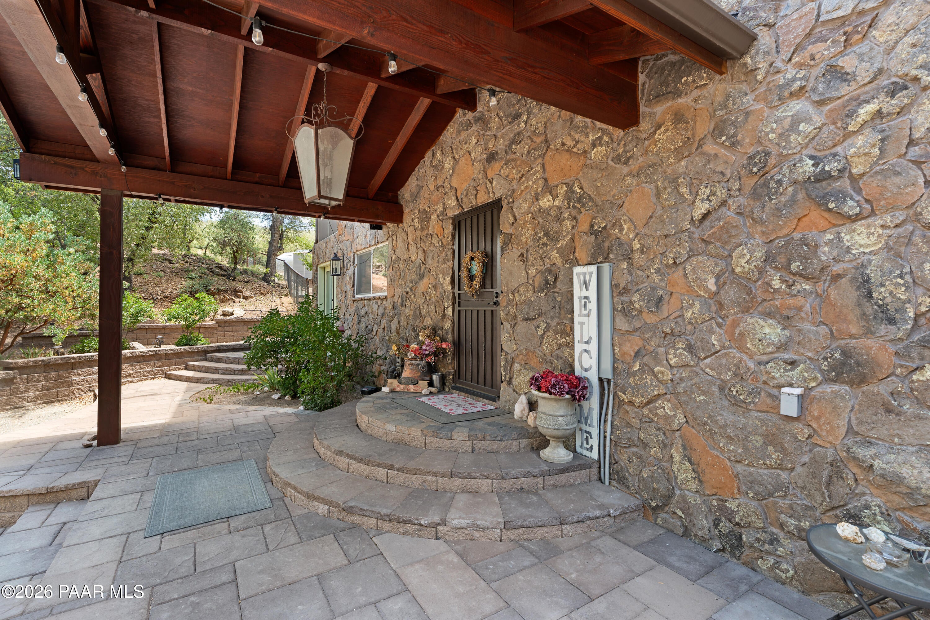2611 N Kenwood Pass Road