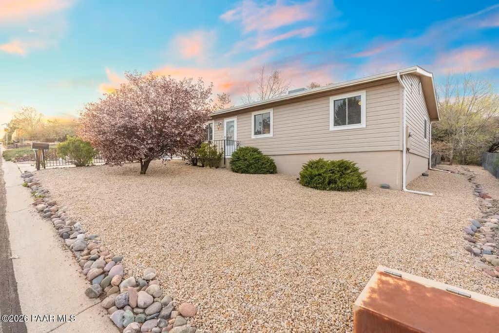 Photo of 368 W Rosser Street, Prescott, AZ 86301 (MLS # 1084502)