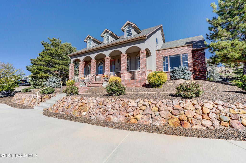 Photo of 844 S Lakeview Drive, Prescott, AZ 86301 (MLS # 1077445)