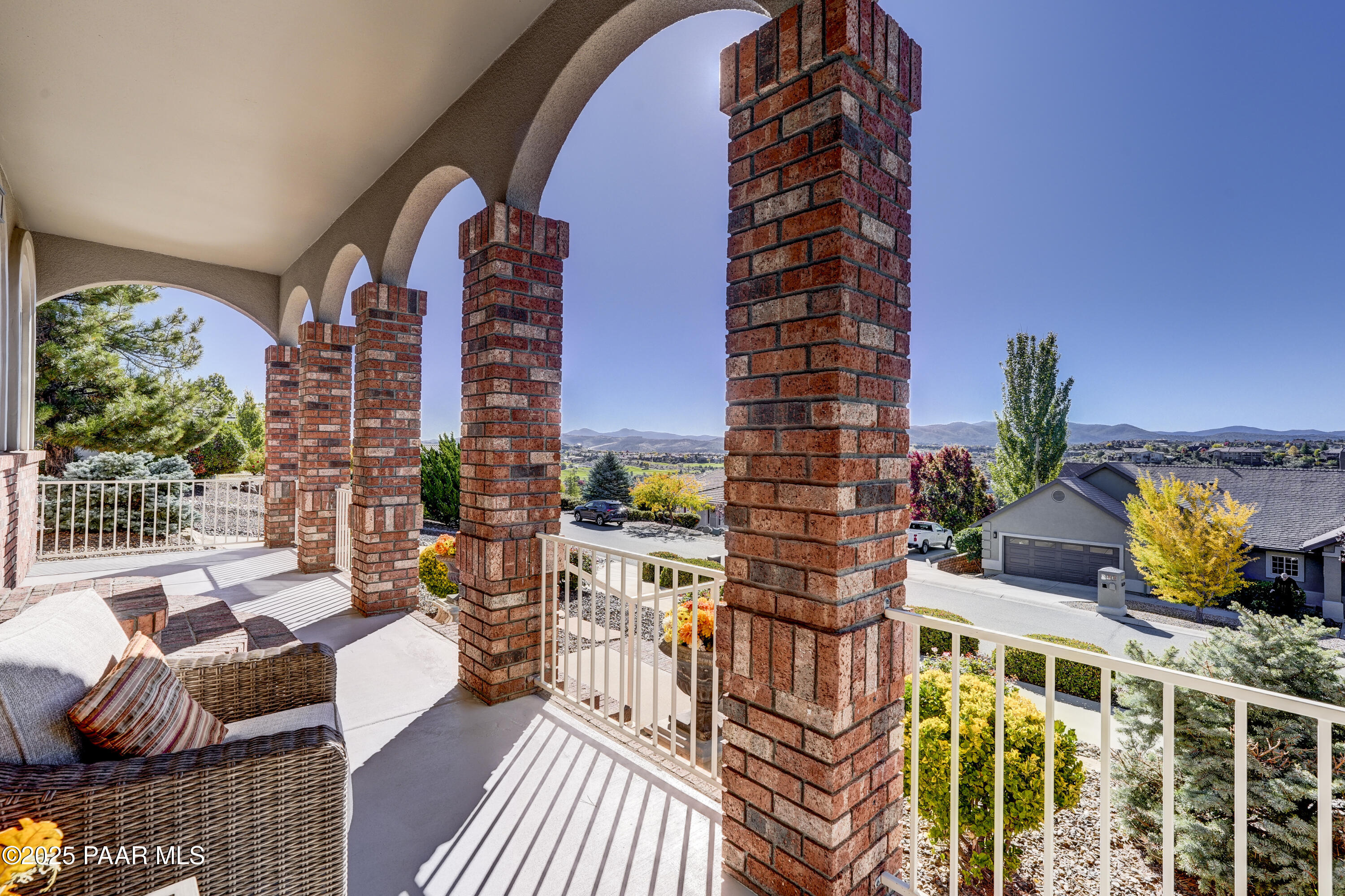 844 S Lakeview Drive