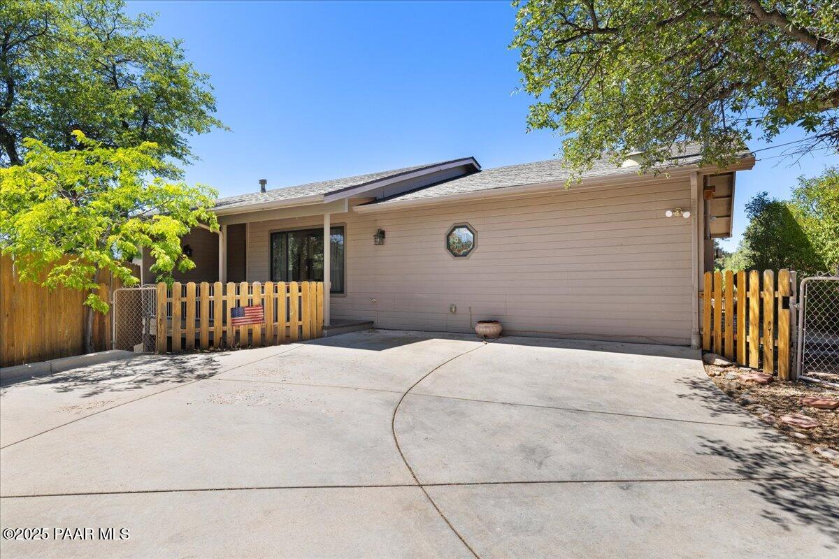 1844 Foothill Drive