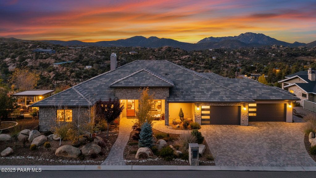 Photo of 1364 Rockwood Drive, Prescott, AZ 86305 (MLS # 1077776)