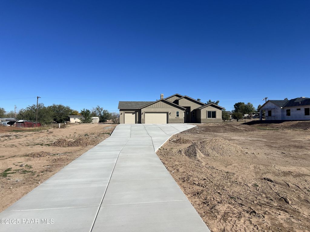 Photo of 97 Brenna Drive, Chino Valley, AZ 86323 (MLS # 1079344)