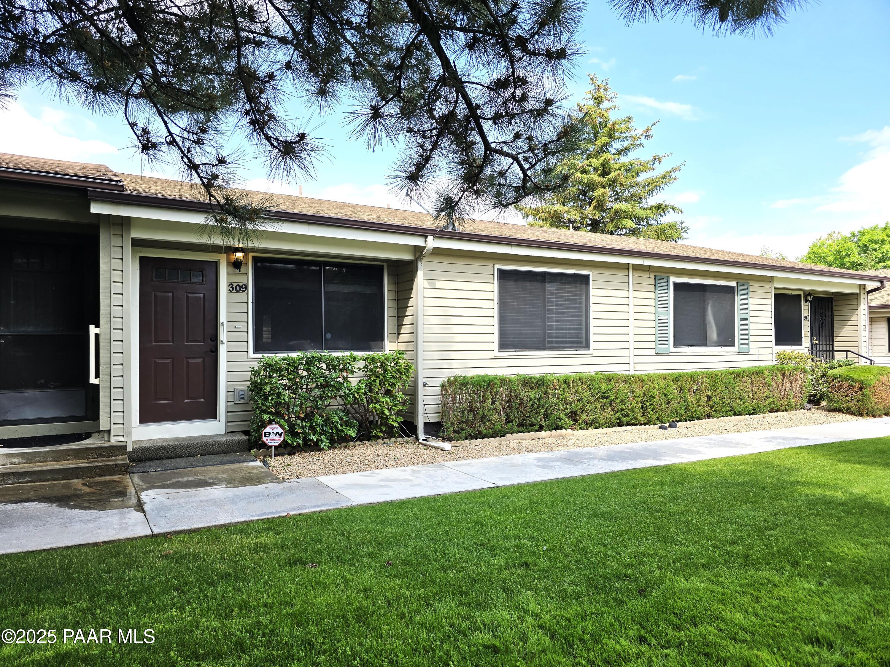 309 Rimrock Circle