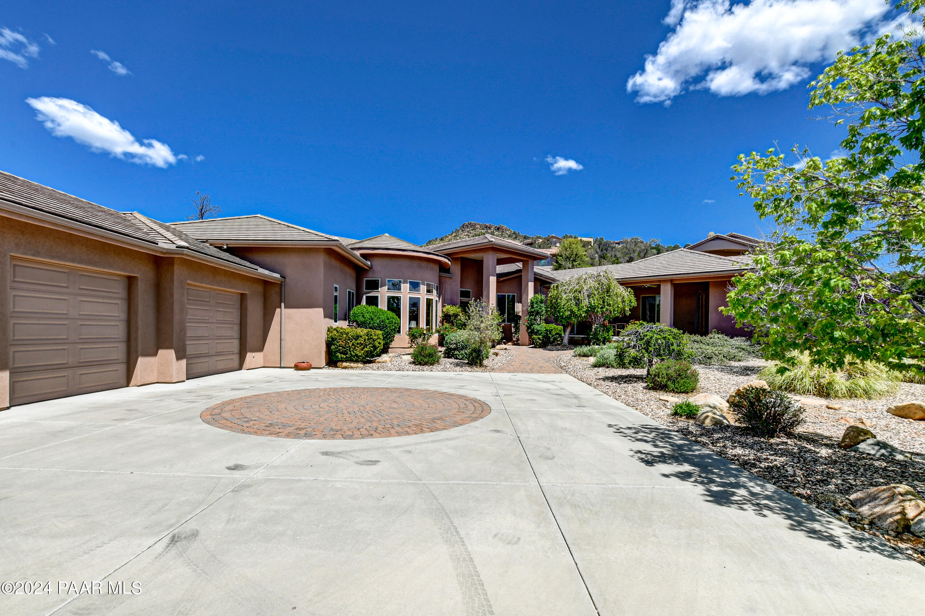 1494 Creek Trail