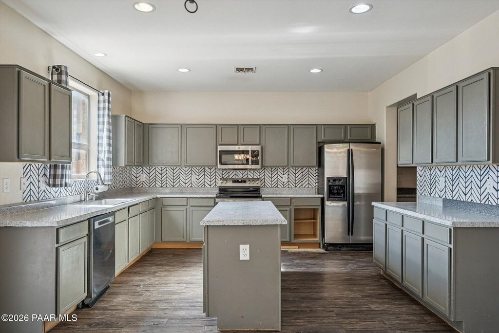 Photo of 3903 E Citrine Road, San Tan Valley, AZ 85143 (MLS # 1079805)