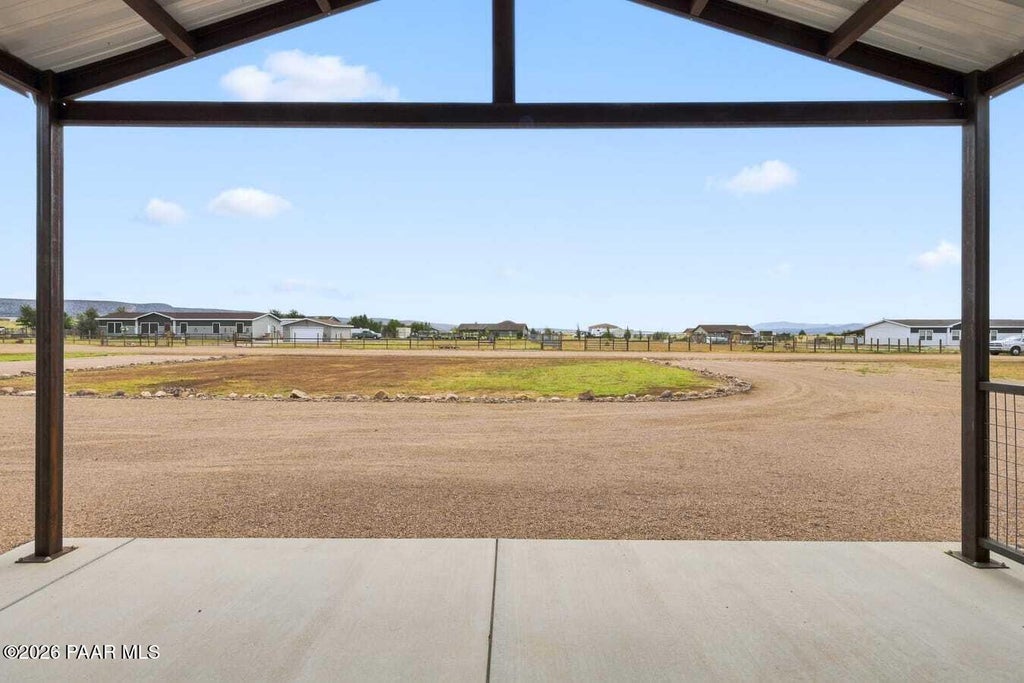 Photo of 26320 N Vineyard Lane, Paulden, AZ 86334 (MLS # 1084590)