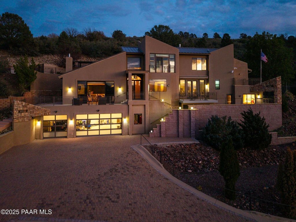 Photo of 945 Ohio Street, Prescott, AZ 86303 (MLS # 1077326)