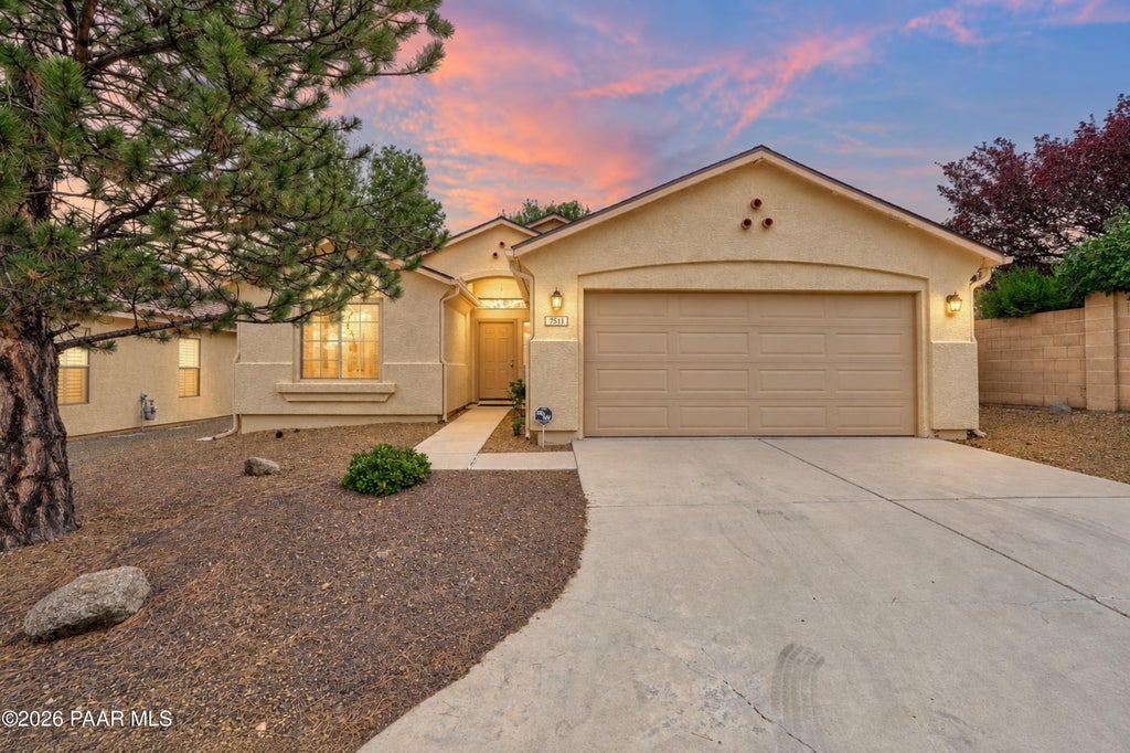 Photo of 7511 N Summit PASS, Prescott Valley, AZ 86315 (MLS # 1085006)