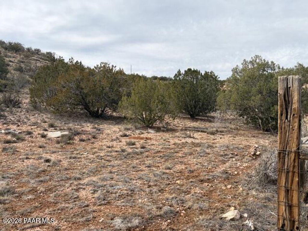 Photo of 55410 Exeter Lane, Seligman, AZ 86337 (MLS # 1080491)