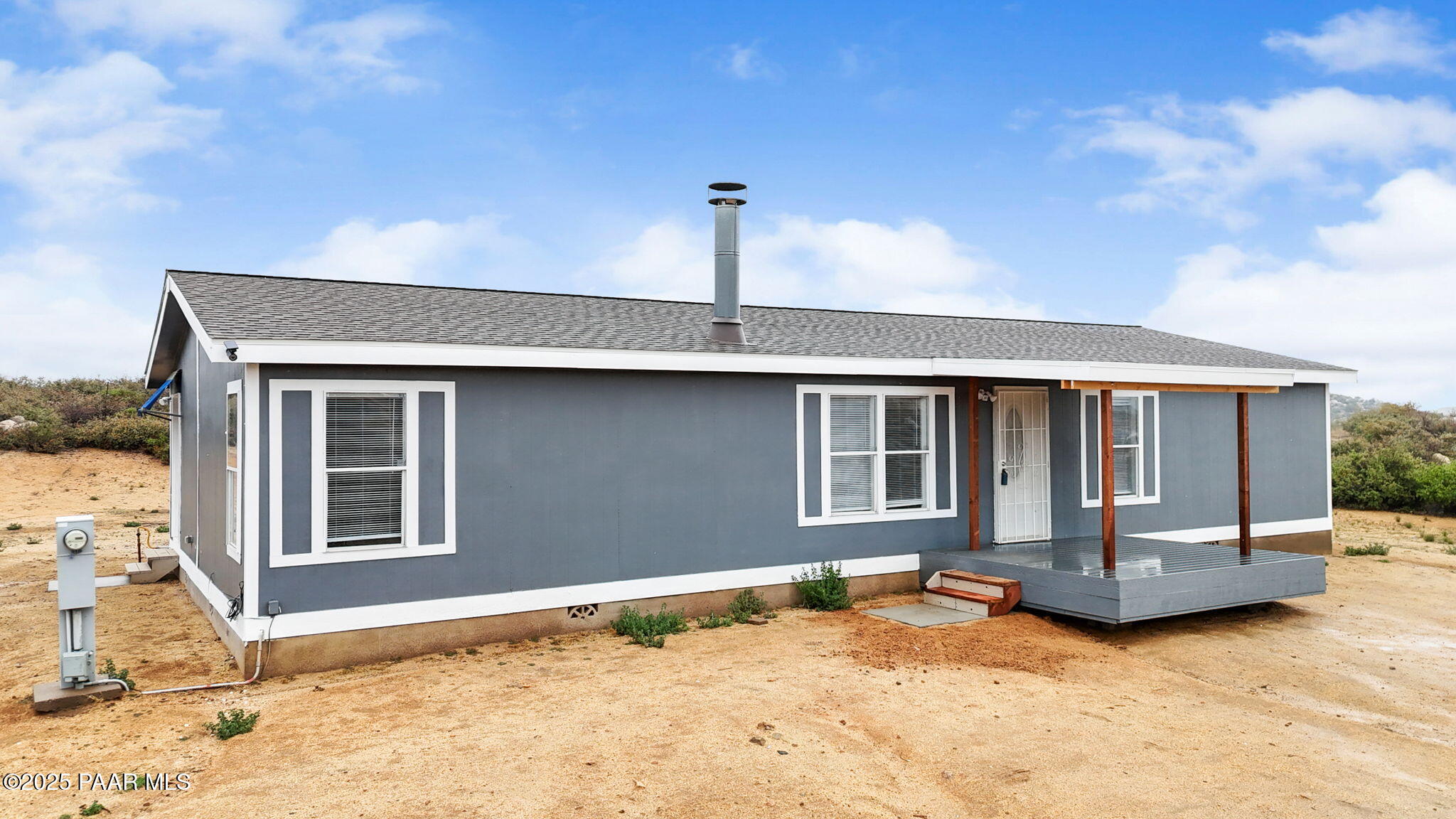 585 N Old Coach Trail