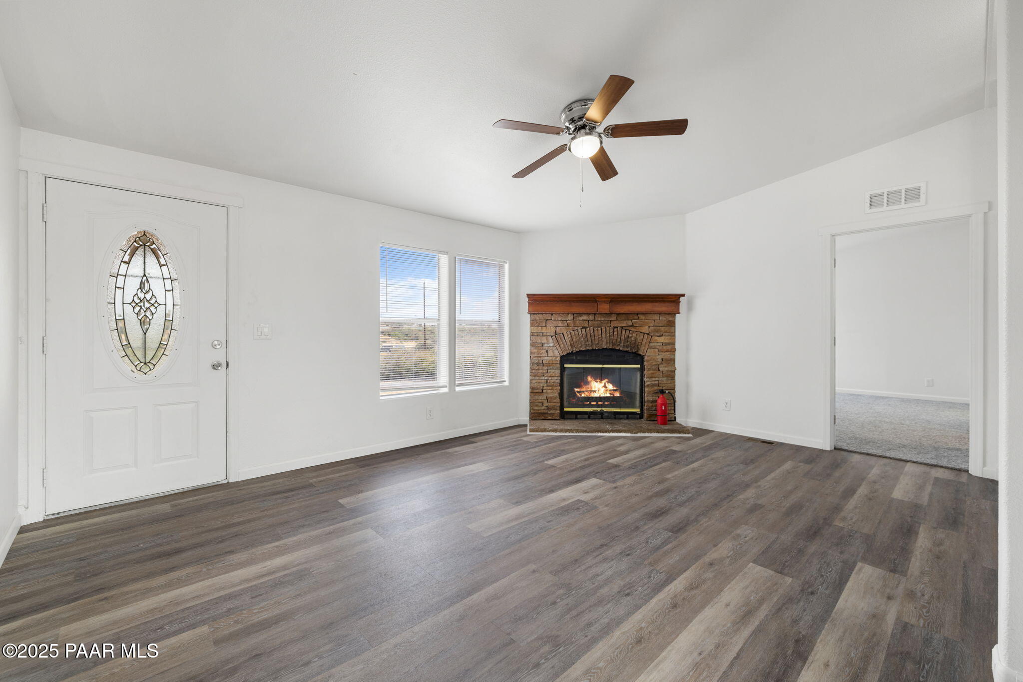 585 N Old Coach Trail