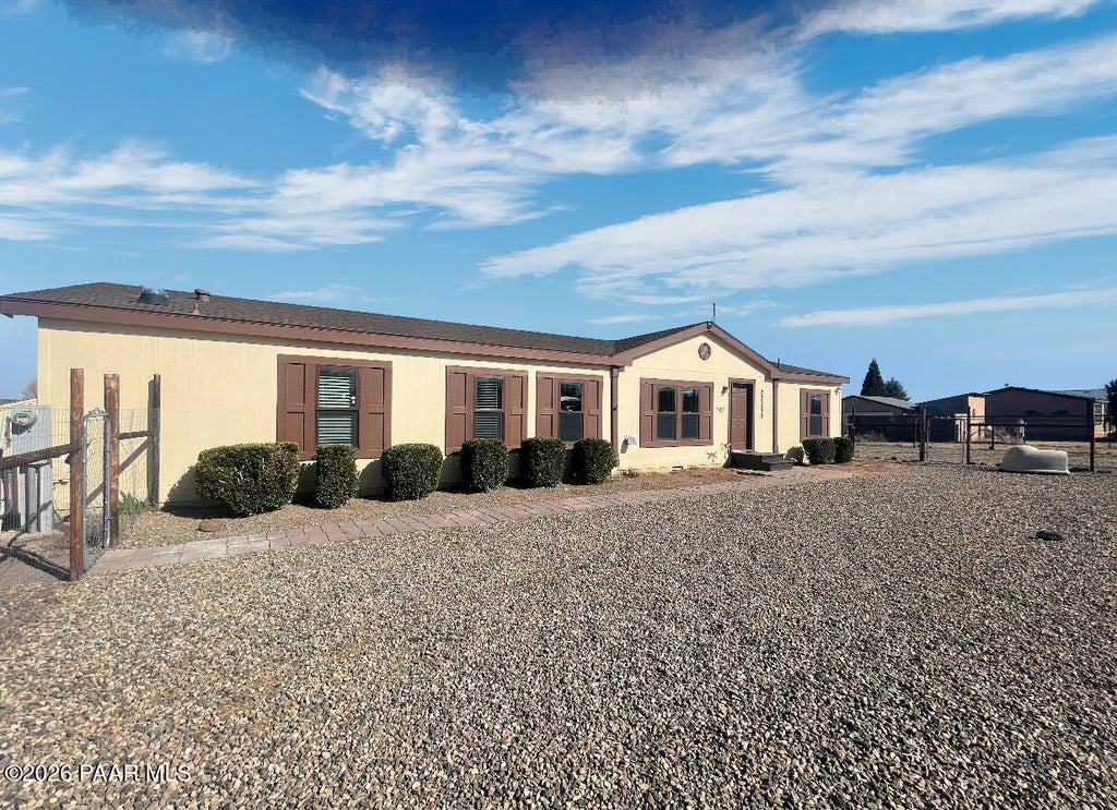 Photo of 22355 N Docs Road, Paulden, AZ 86334 (MLS # 1085961)