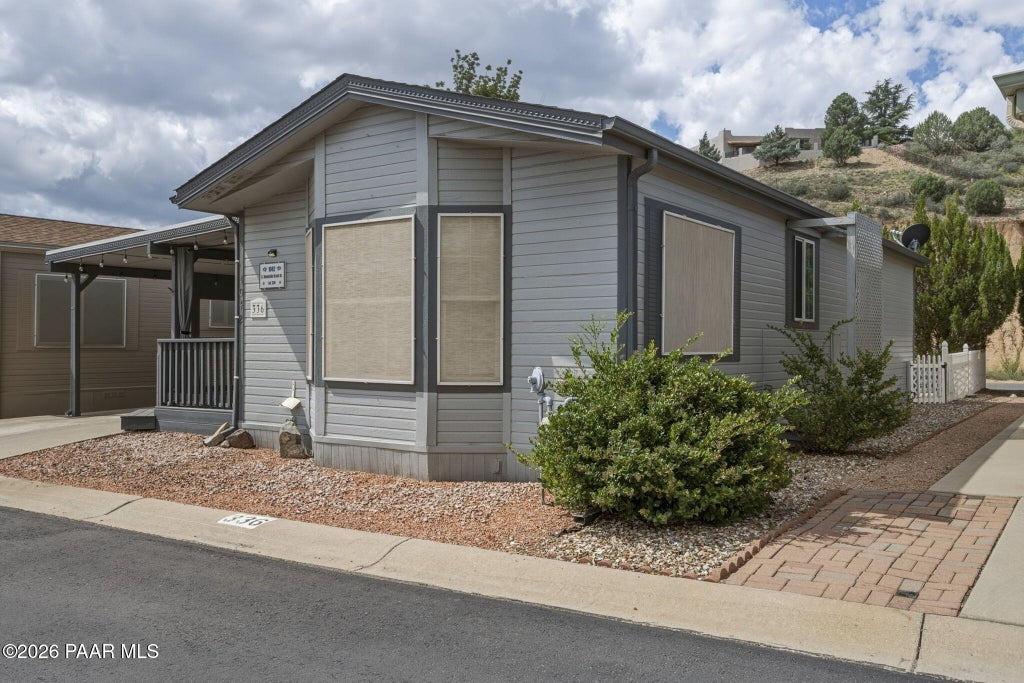 Photo of 1042 N Mountain Brush Drive, Prescott Valley, AZ 86327 (MLS # 1084948)