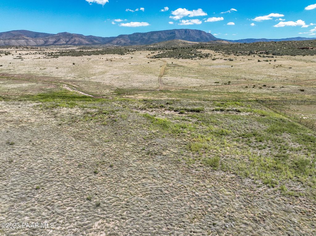 Photo of 124 Tessa Lane, Prescott Valley, AZ 86315 (MLS # 1078637)