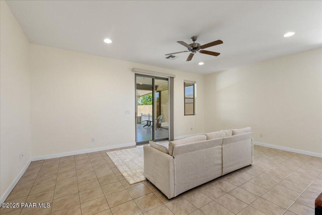 Photo of 372 Armitage Way, Chino Valley, AZ 86323 (MLS # 1078091)