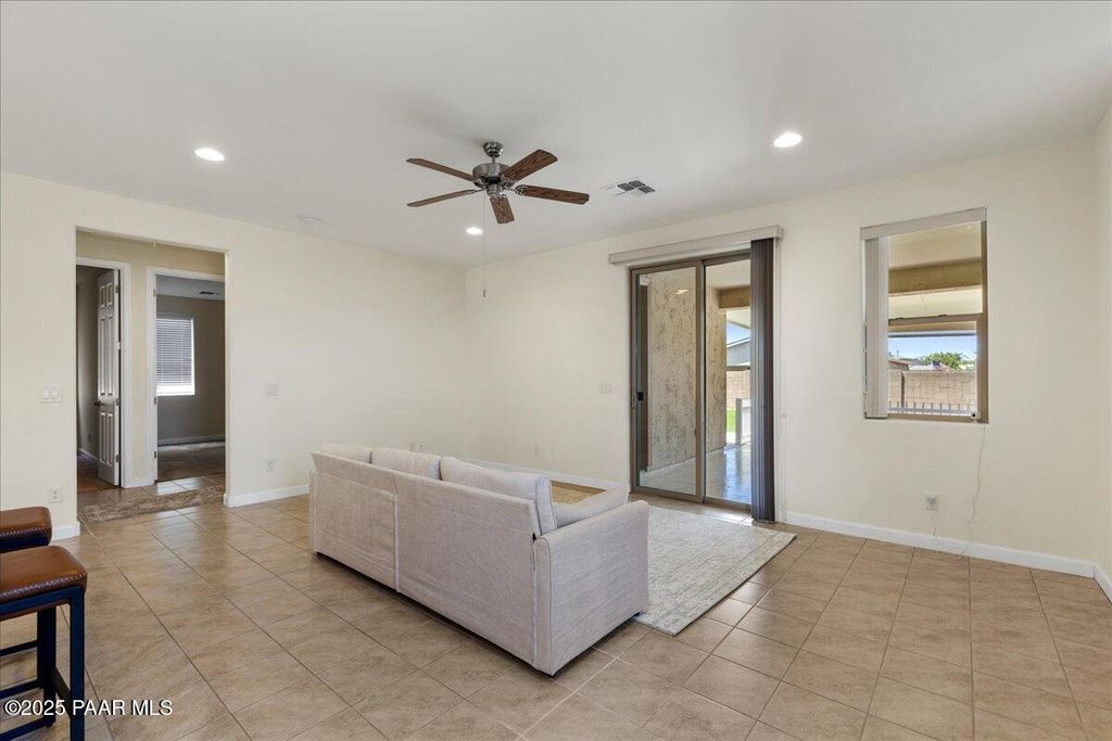 Photo of 372 Armitage Way, Chino Valley, AZ 86323 (MLS # 1078091)