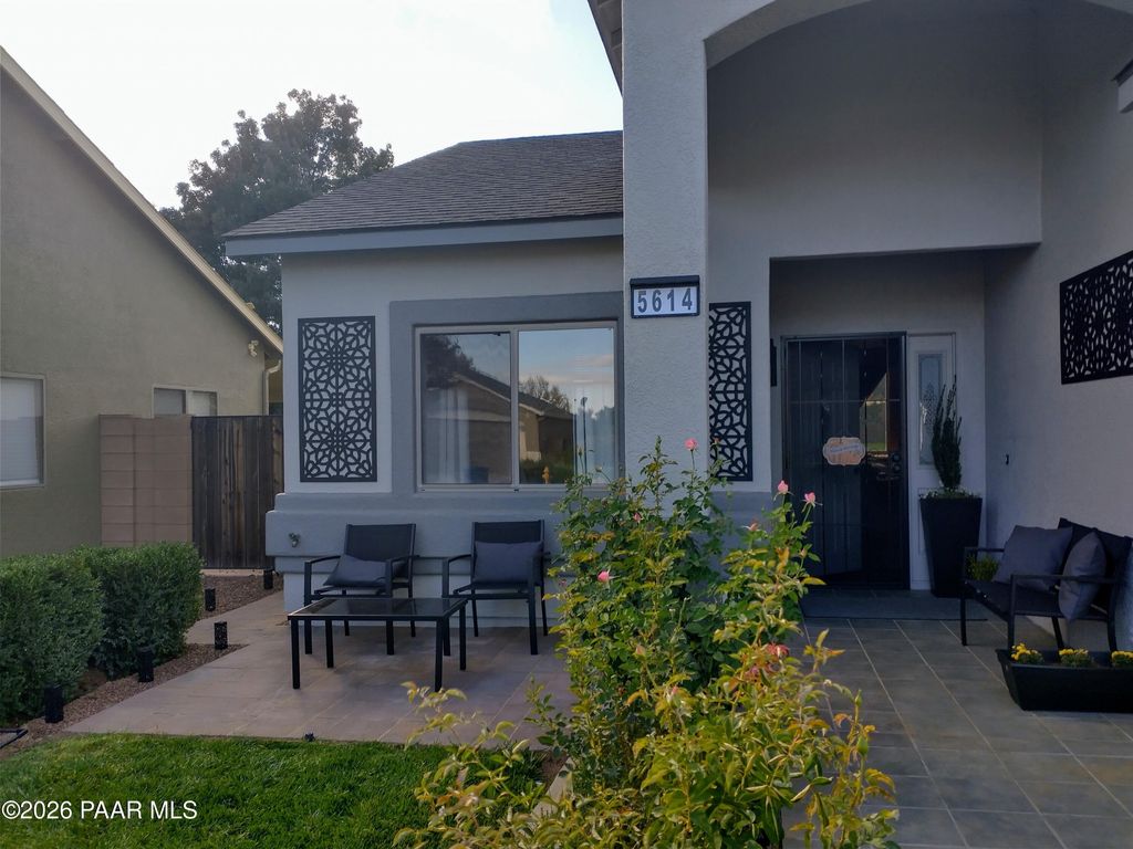 Photo of 5614 N Ardmore Avenue, Prescott Valley, AZ 86314 (MLS # 1079672)