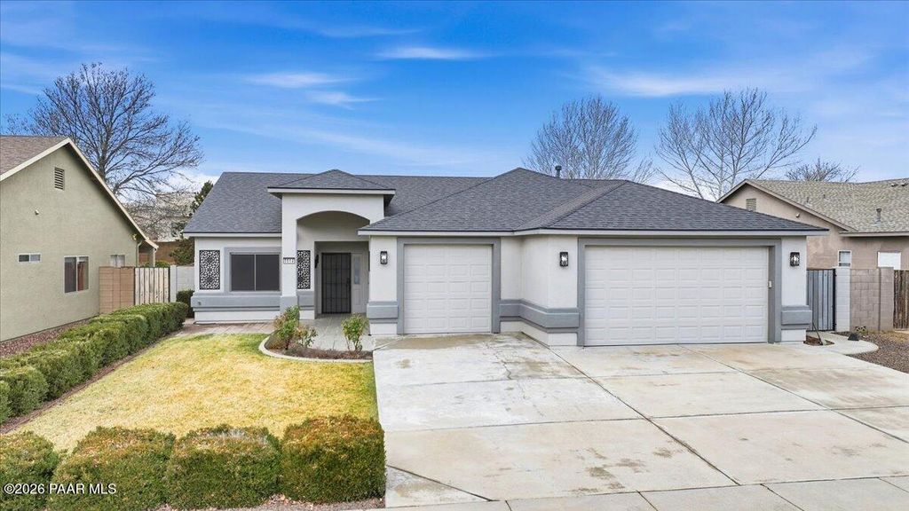 Photo of 5614 N Ardmore Avenue, Prescott Valley, AZ 86314 (MLS # 1079672)