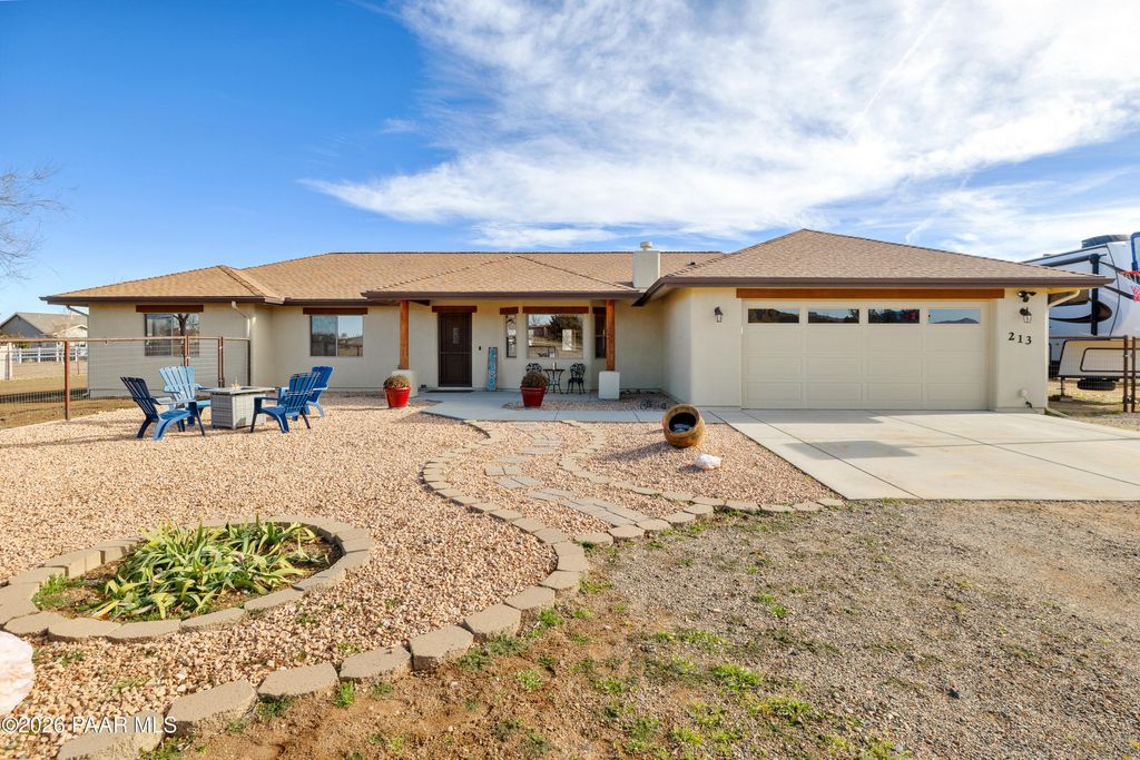 Photo of 213 N Sycamore Vista Drive, Chino Valley, AZ 86323 (MLS # 1078676)
