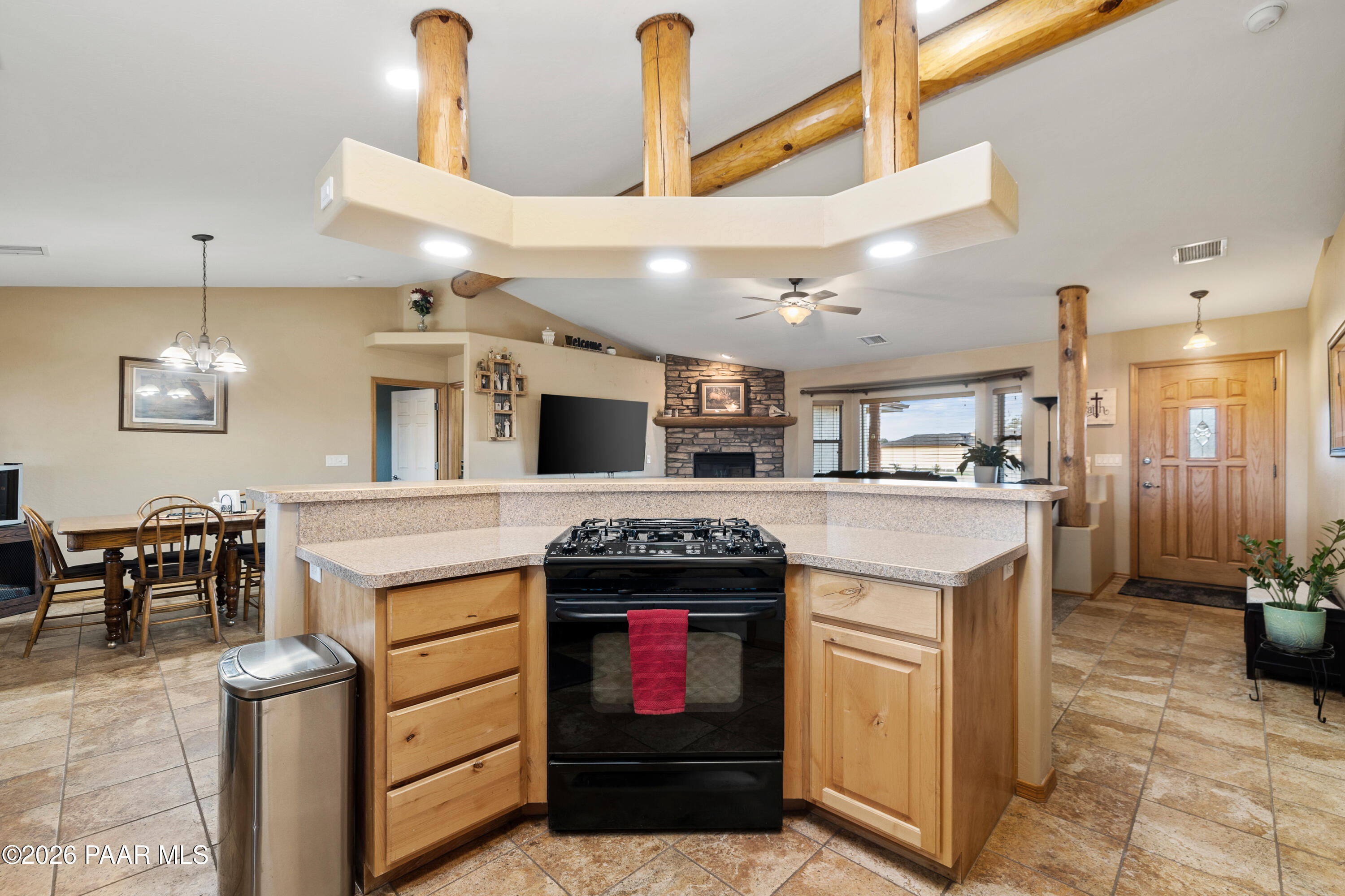 213 N Sycamore Vista Drive