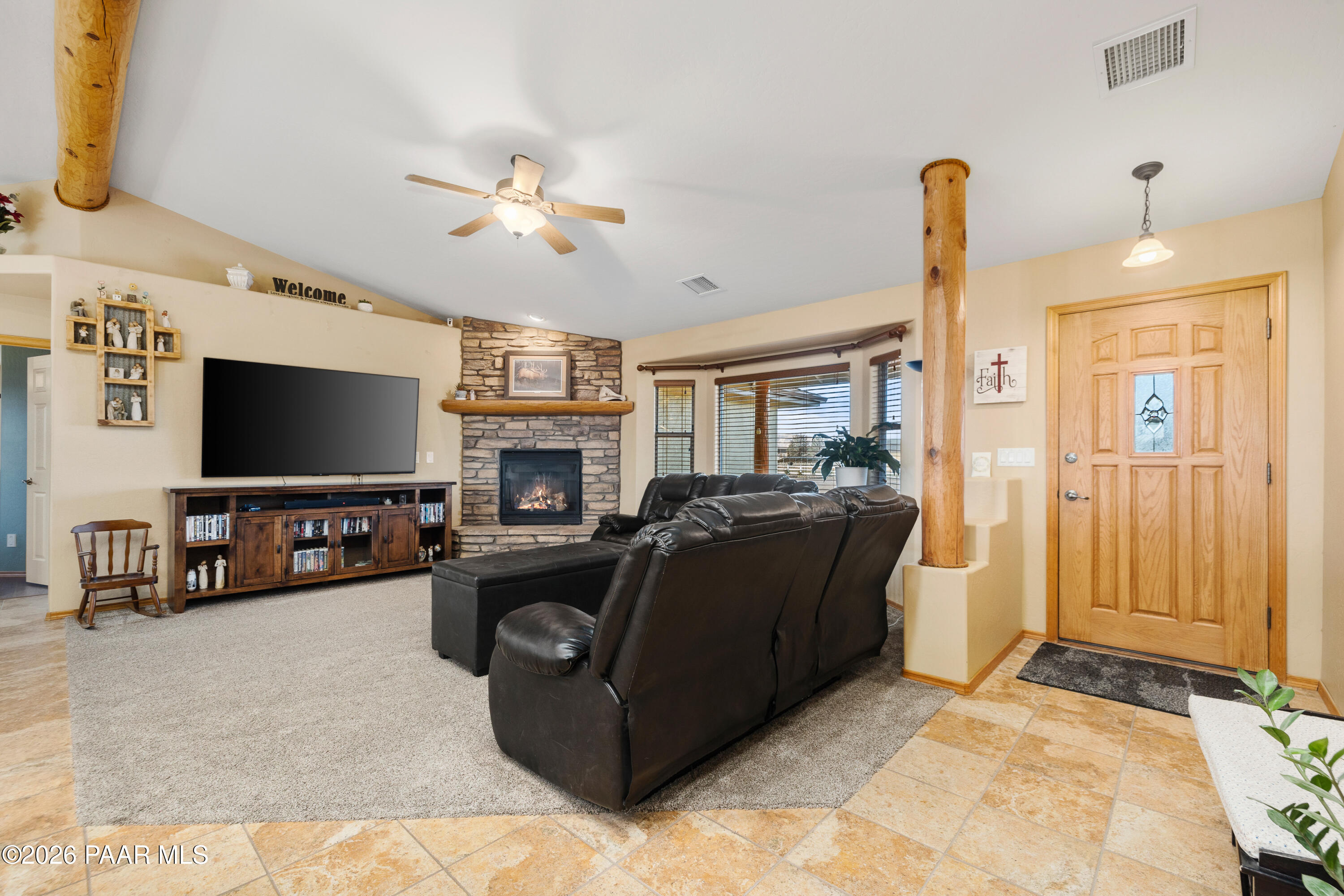 213 N Sycamore Vista Drive