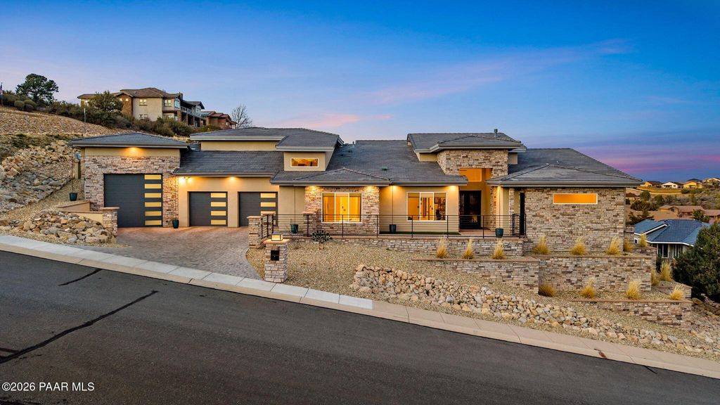 Photo of 124 Rotonda Way, Prescott, AZ 86301 (MLS # 1082842)