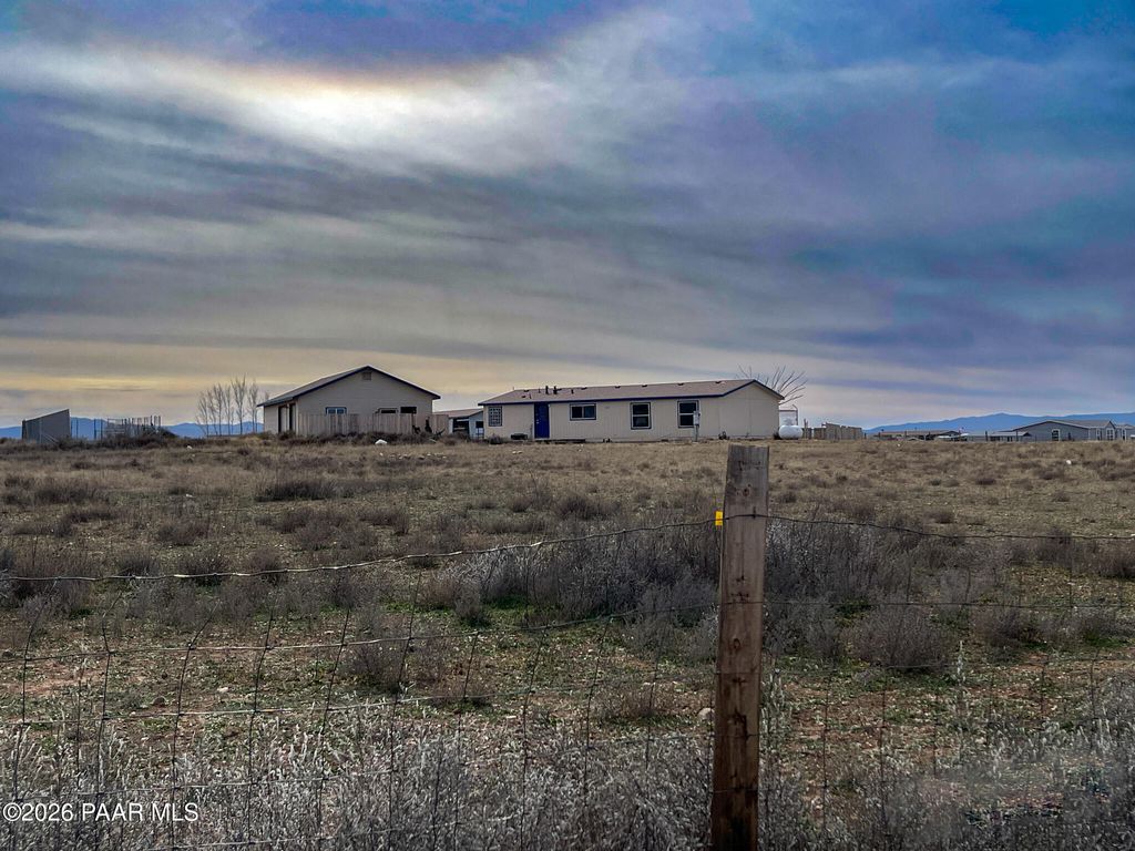 Photo of 7525 E Fletcher Street, Prescott Valley, AZ 86315 (MLS # 1079392)